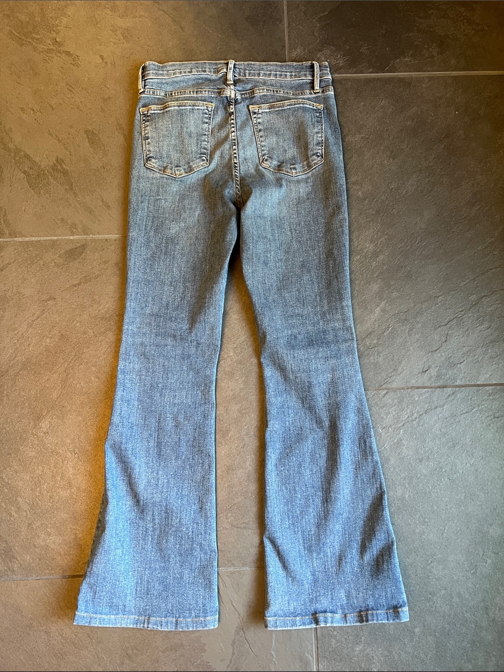 Frame Le High Flare, Size 29 - Picture 2 of 3
